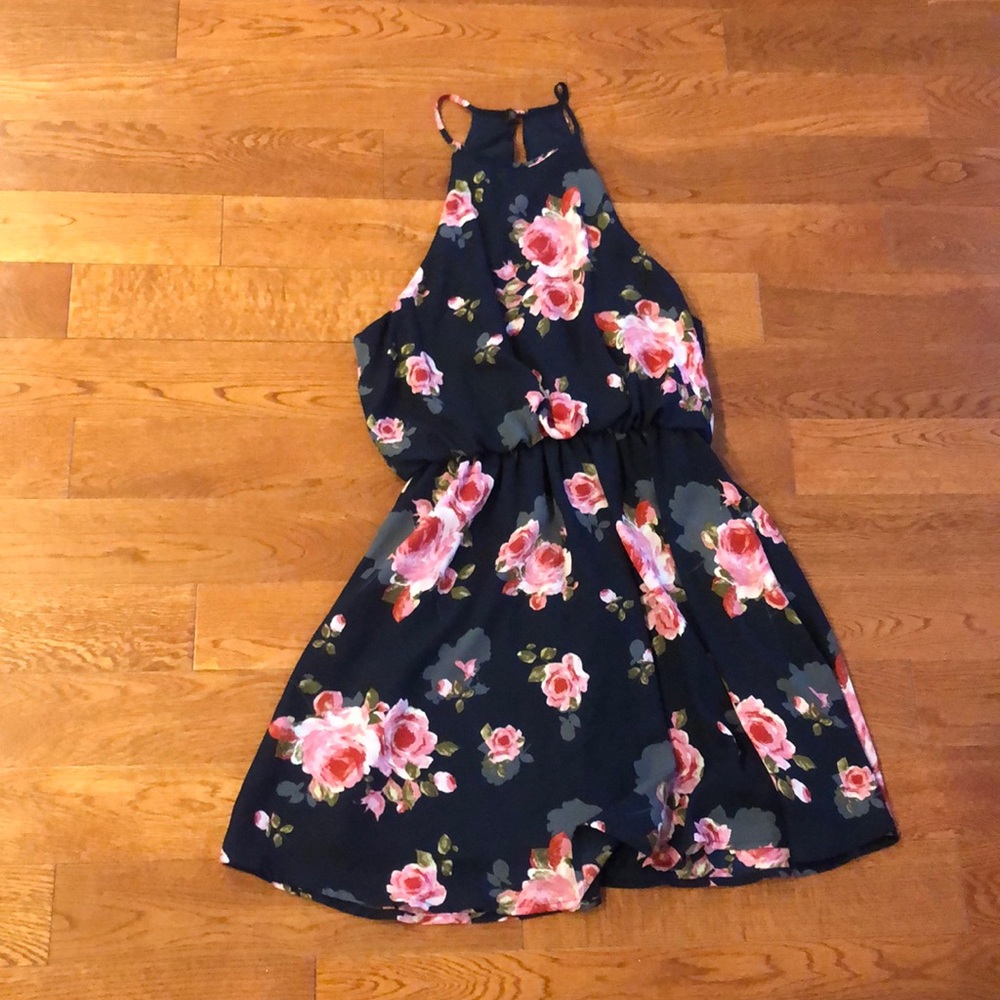 Navy Floral Sundress 🌸